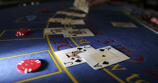 Những mánh khóe cần biết khi chơi Baccarat