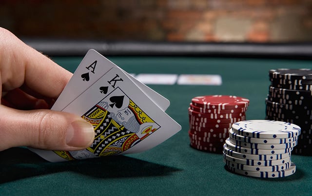 Những kỹ năng giúp bạn làm chủ các ván đánh Poker thật hiệu quả