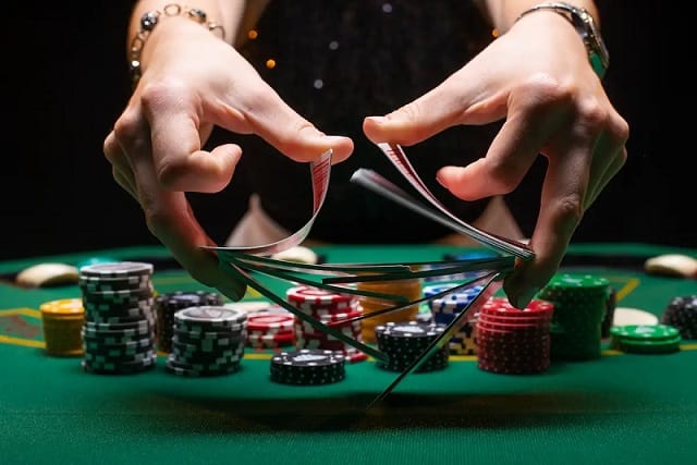 Khám phá về những cách đánh bài Poker cực kỳ hiệu quả hiện nay